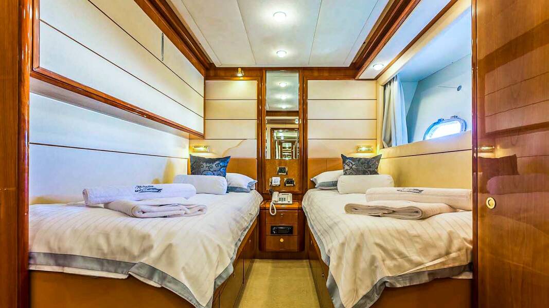 Ferretti Yachts 880  | Miss Katarina