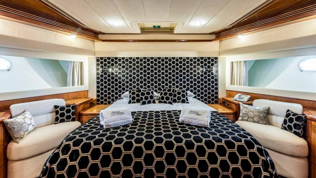 Ferretti Yachts 880  | Miss Katarina