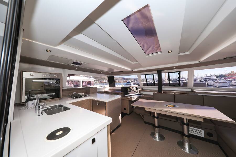 Fountaine Pajot Astrea 42 Quatuor  | Macho