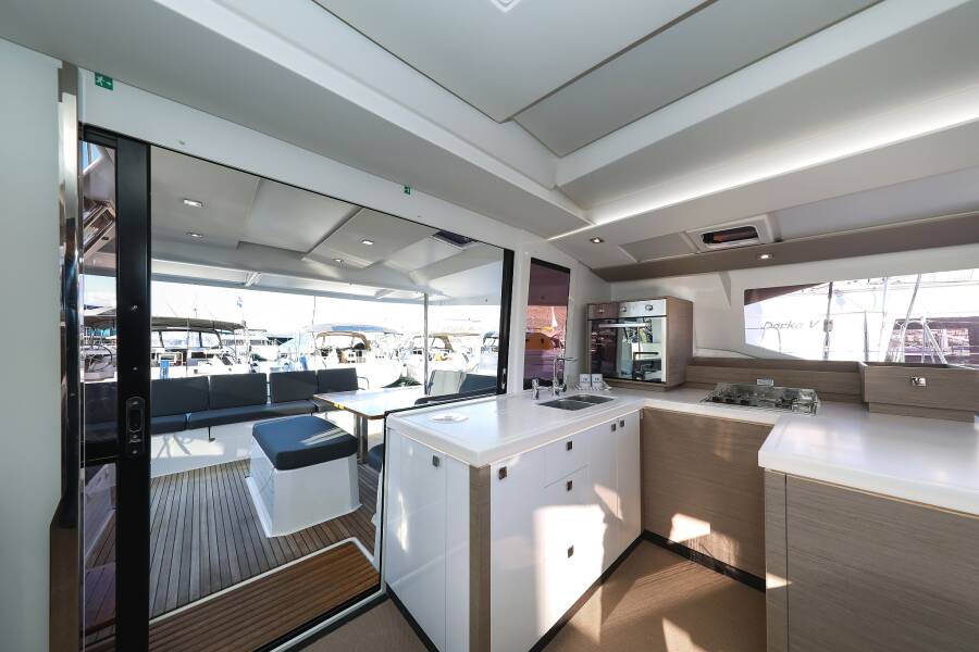 Fountaine Pajot Astrea 42 Quatuor  | Macho