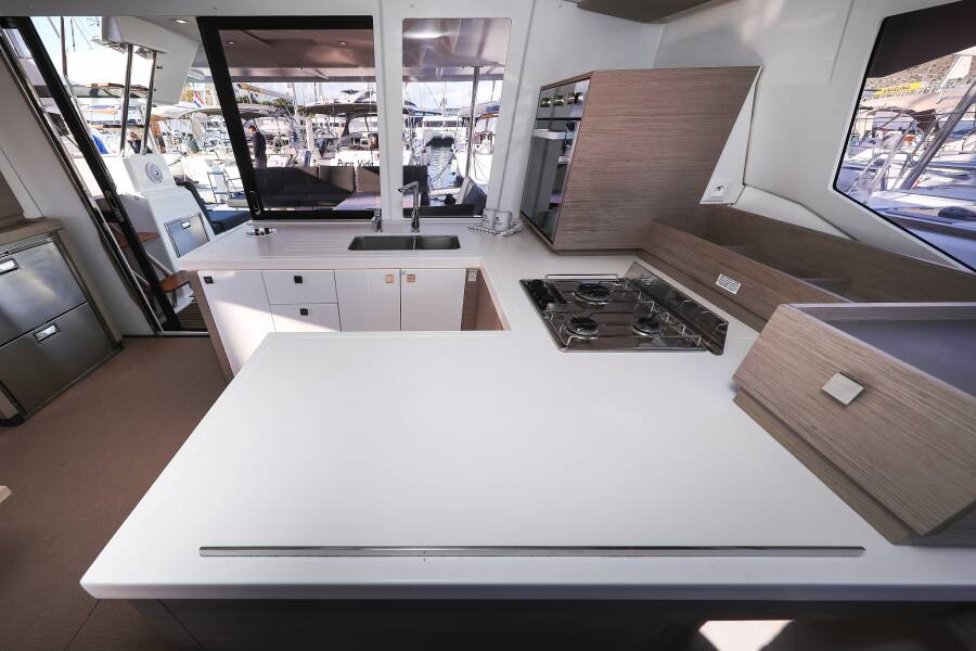 Fountaine Pajot Astrea 42 Quatuor  | Macho