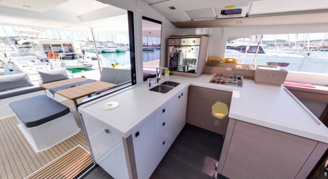 Fountaine Pajot Astrea 42  | Magic Summer