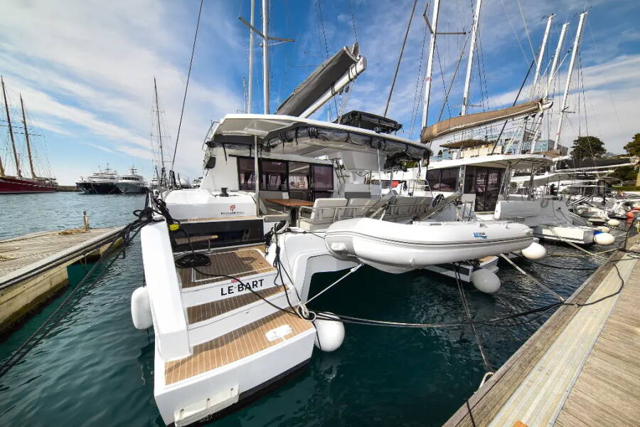 Fountaine Pajot Astrea 42 | Le Bart