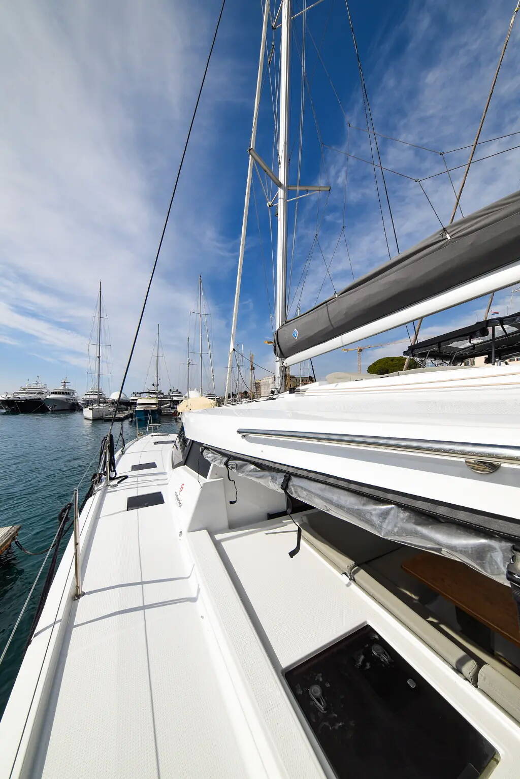 Fountaine Pajot Astrea 42 | Le Bart