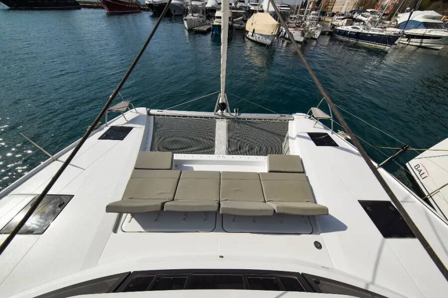 Fountaine Pajot Astrea 42 | Le Bart