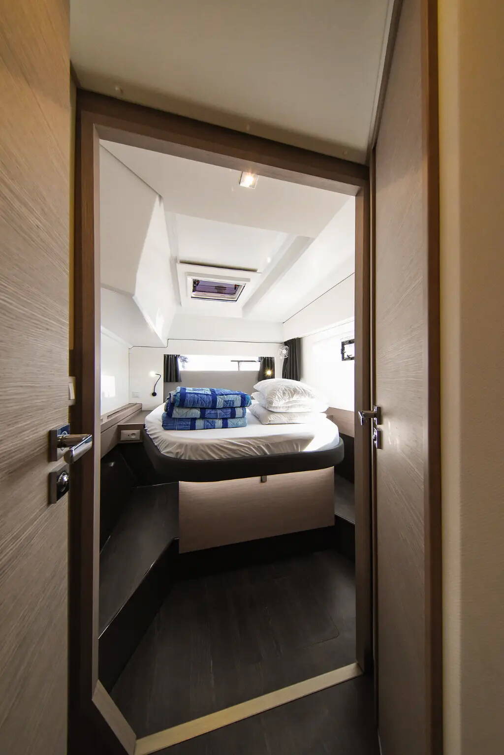 Fountaine Pajot Astrea 42 | Le Bart