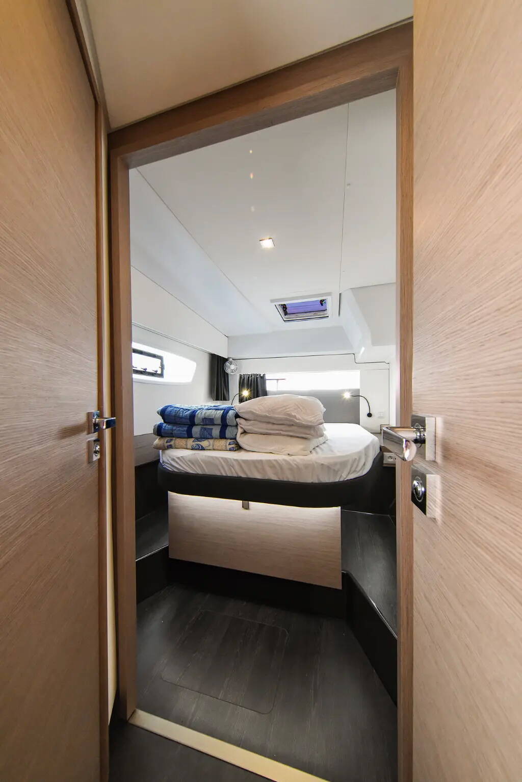 Fountaine Pajot Astrea 42 | Le Bart