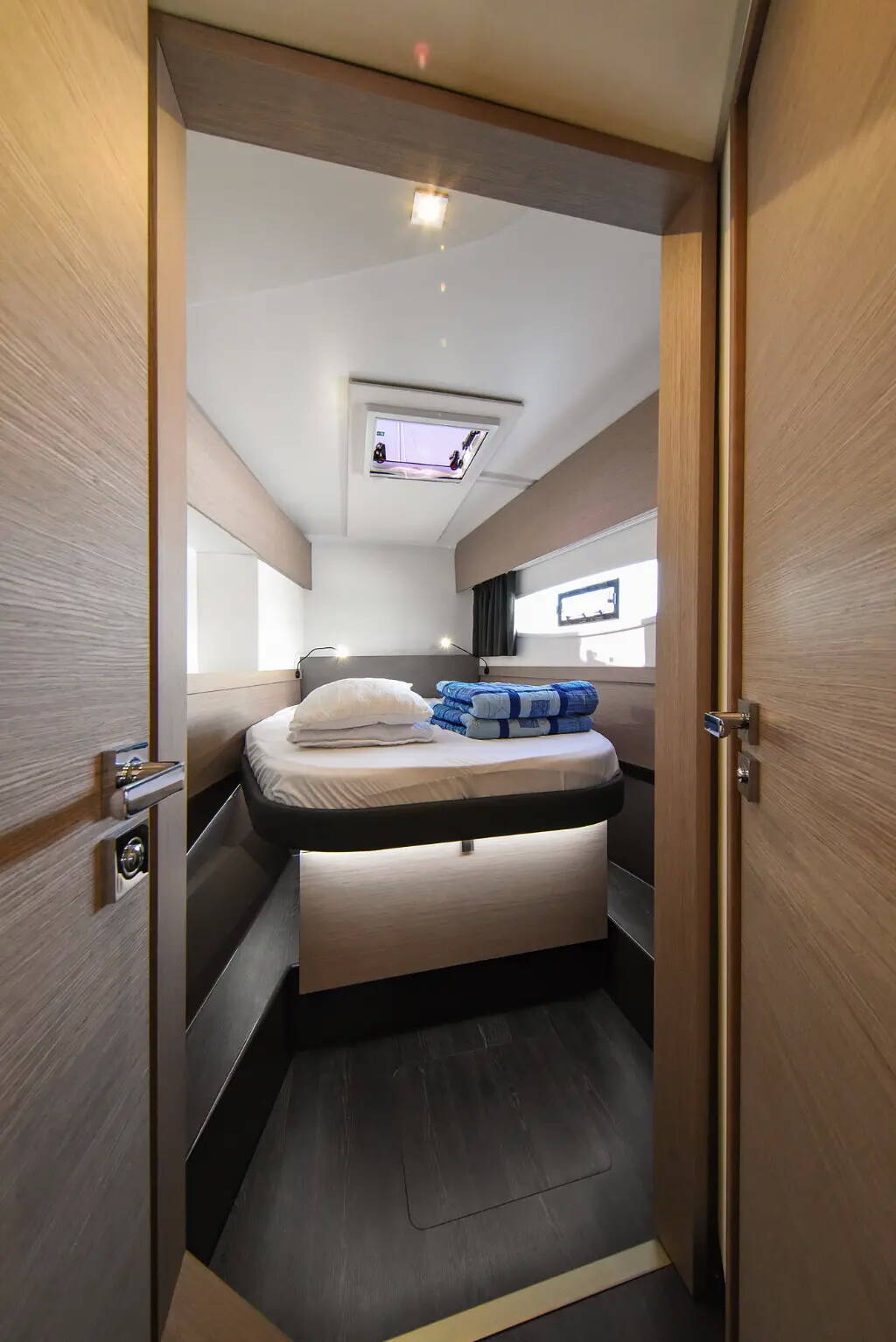 Fountaine Pajot Astrea 42 | Le Bart