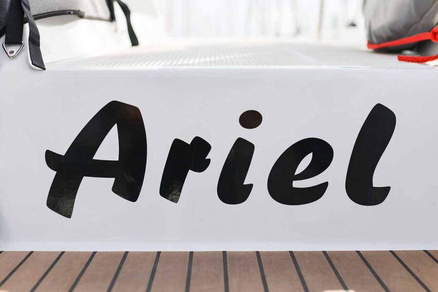 Fountaine Pajot Astrea 42  | Ariel