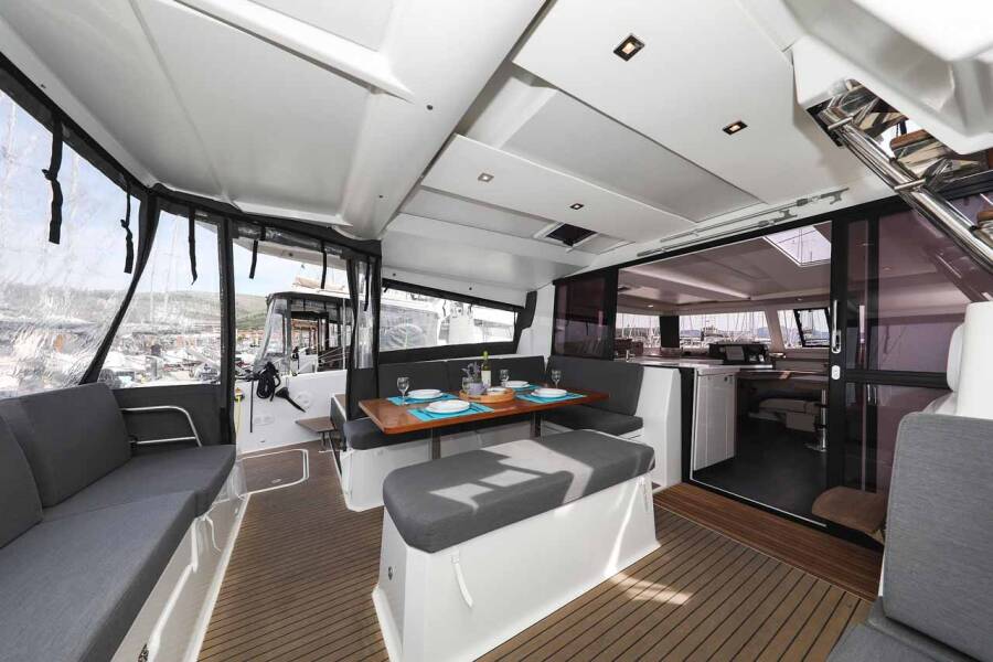 Fountaine Pajot Astrea 42  | Ariel