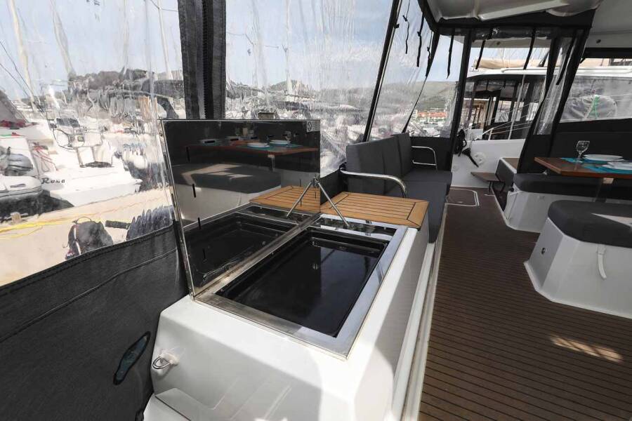 Fountaine Pajot Astrea 42  | Ariel