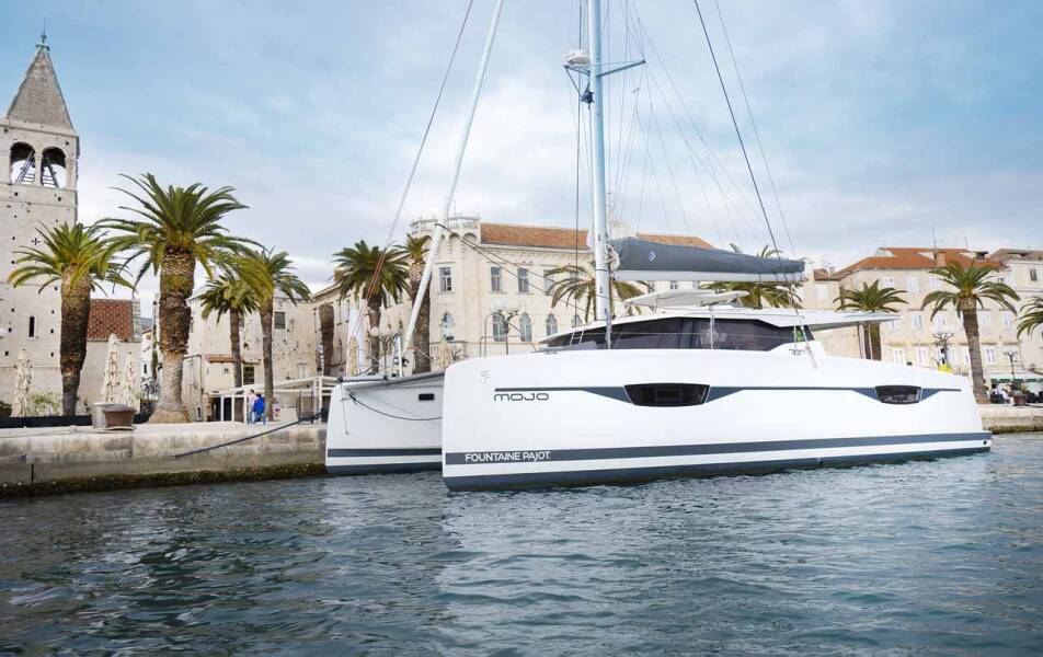 Fountaine Pajot Astrea 42  | Mojo