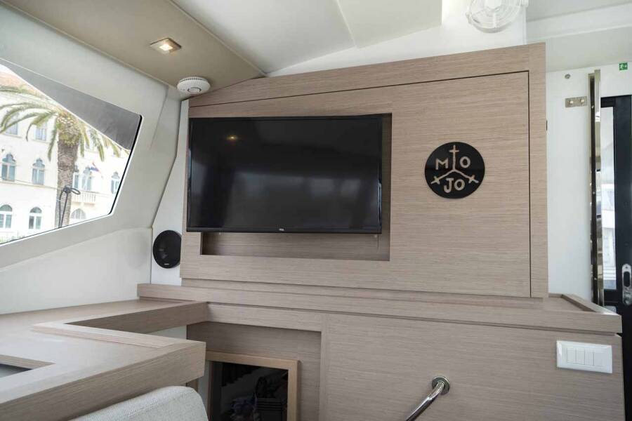 Fountaine Pajot Astrea 42  | Mojo
