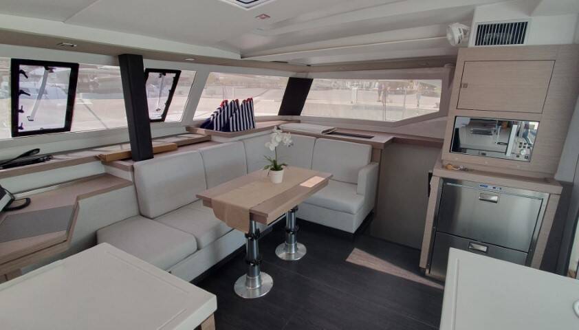 Fountaine Pajot Astrea 42  | Crazy Diamond
