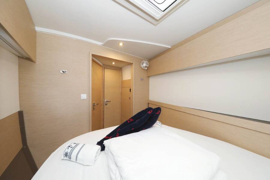 Fountaine Pajot Astrea 42  | Crazy Diamond