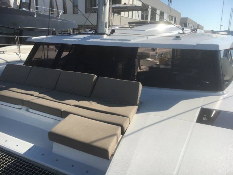 Fountaine Pajot Astrea 42 | OCEAN RUNNER with AC and generator