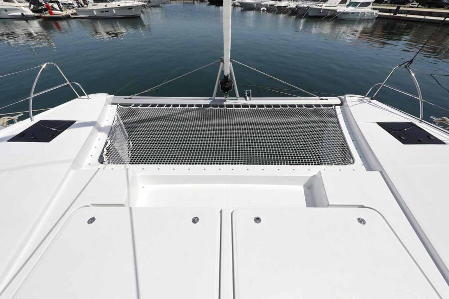 Fountaine Pajot Astrea 42  | Bella V