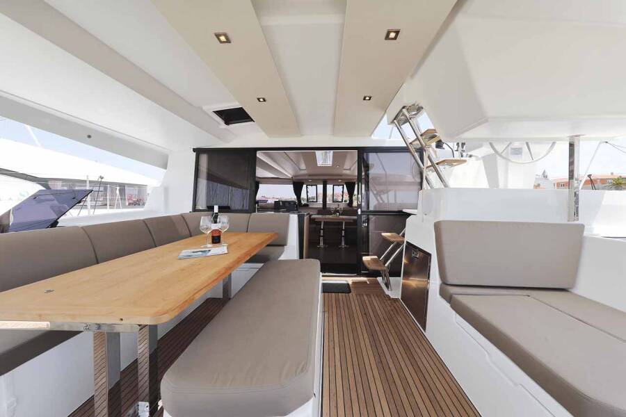 Fountaine Pajot Astrea 42  | Bella V