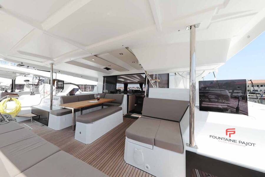 Fountaine Pajot Astrea 42  | Bella V