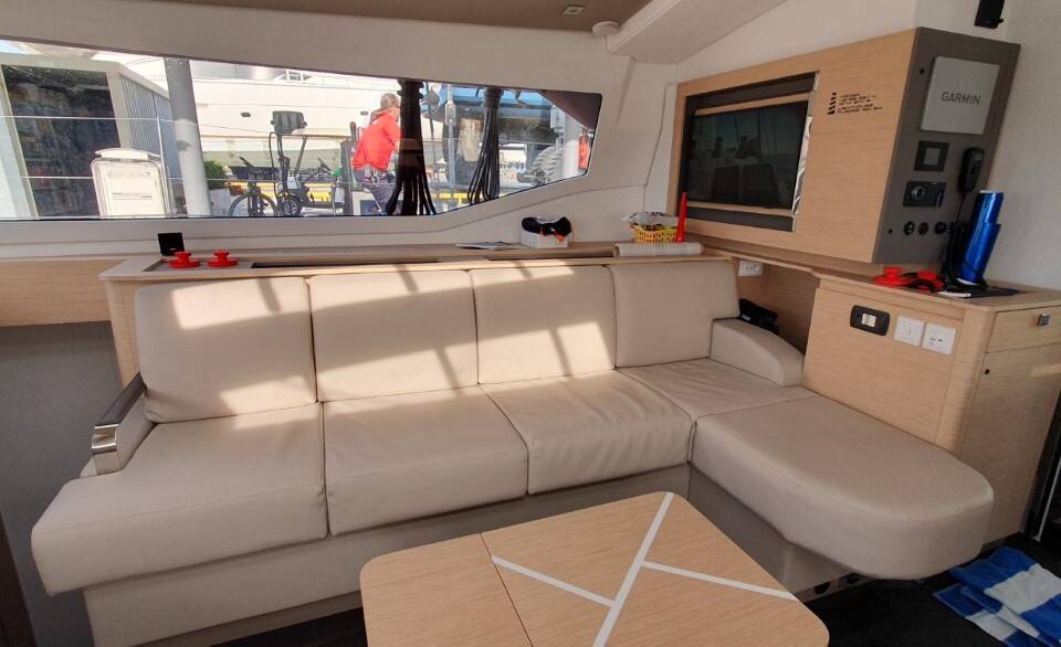 Fountaine Pajot Aura 51  | Princess