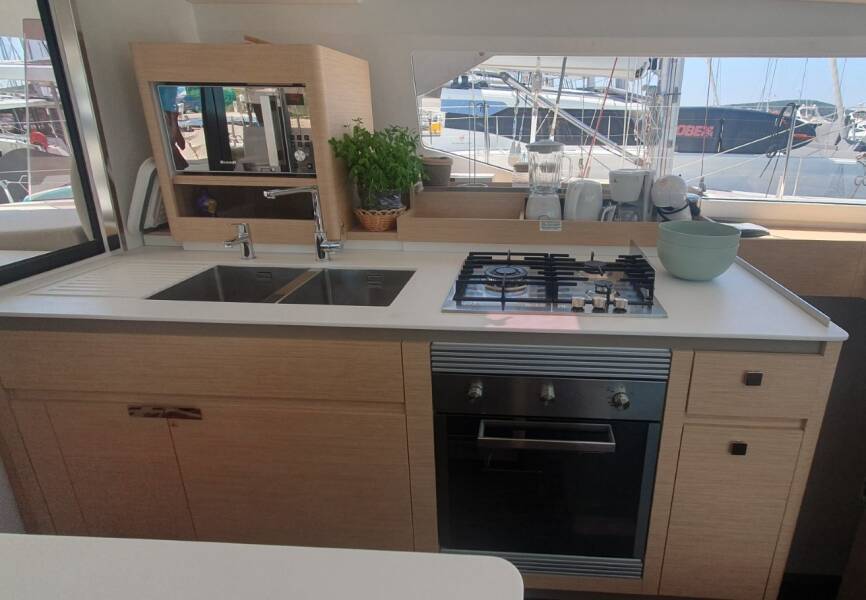 Fountaine Pajot Aura 51  | Sunrise