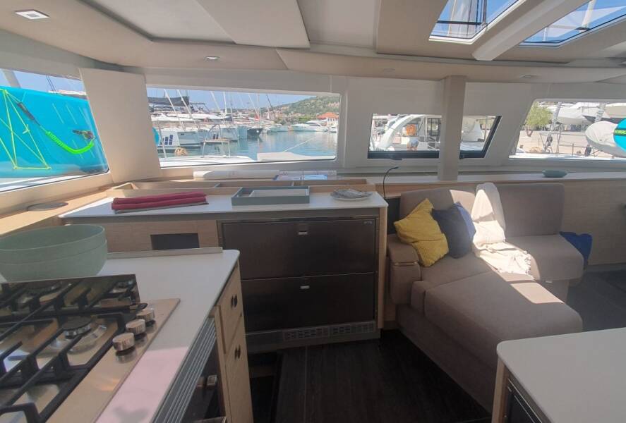 Fountaine Pajot Aura 51  | Sunrise