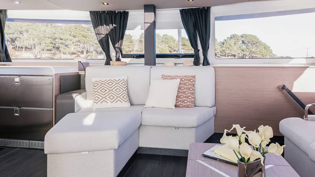 Fountaine Pajot Aura 51  | Ingrid