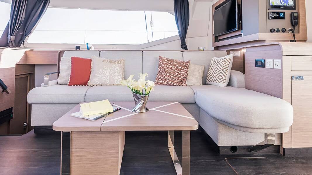 Fountaine Pajot Aura 51  | Ingrid