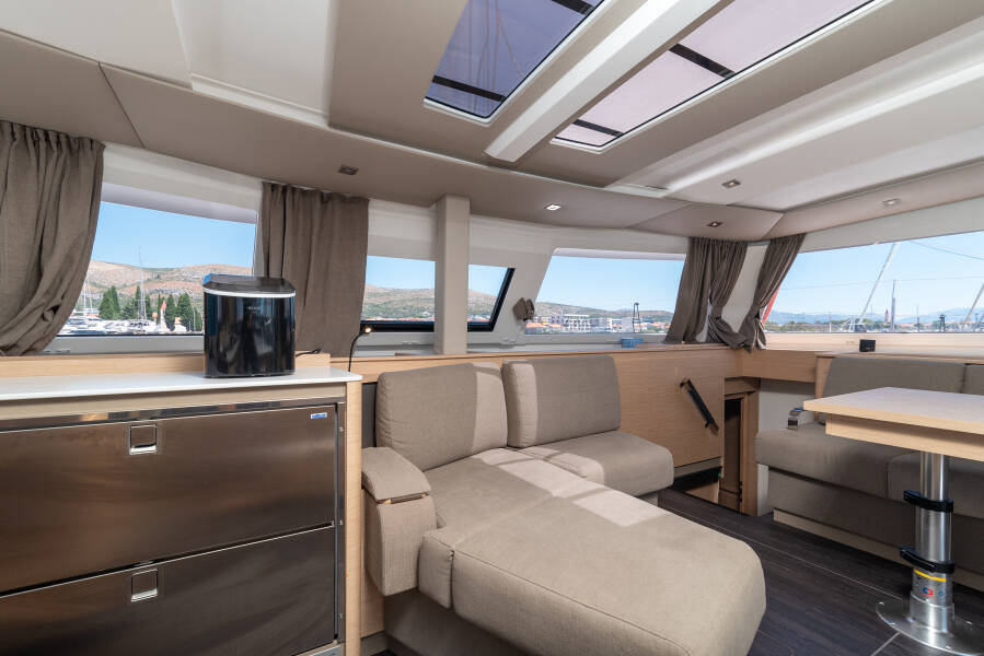 Fountaine Pajot Aura 51 | Odysseus