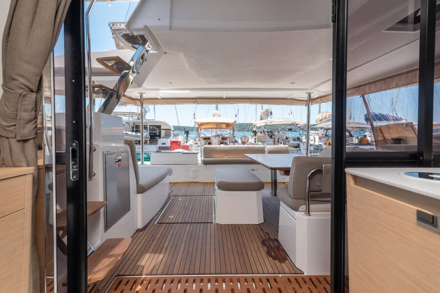 Fountaine Pajot Aura 51 | Odysseus