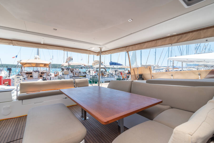 Fountaine Pajot Aura 51 | Odysseus