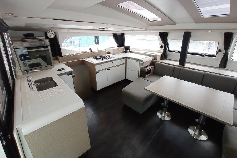 Fountaine Pajot Elba 45  | Coco