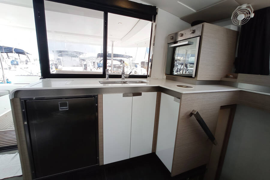 Fountaine Pajot Elba 45  | Coco