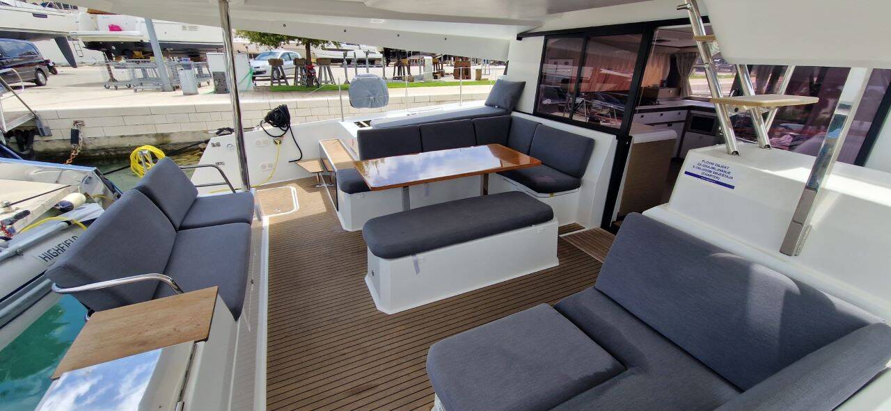 Fountaine Pajot Elba 45  | Sun Office