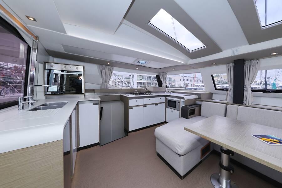 Fountaine Pajot Elba 45  | Sun Office