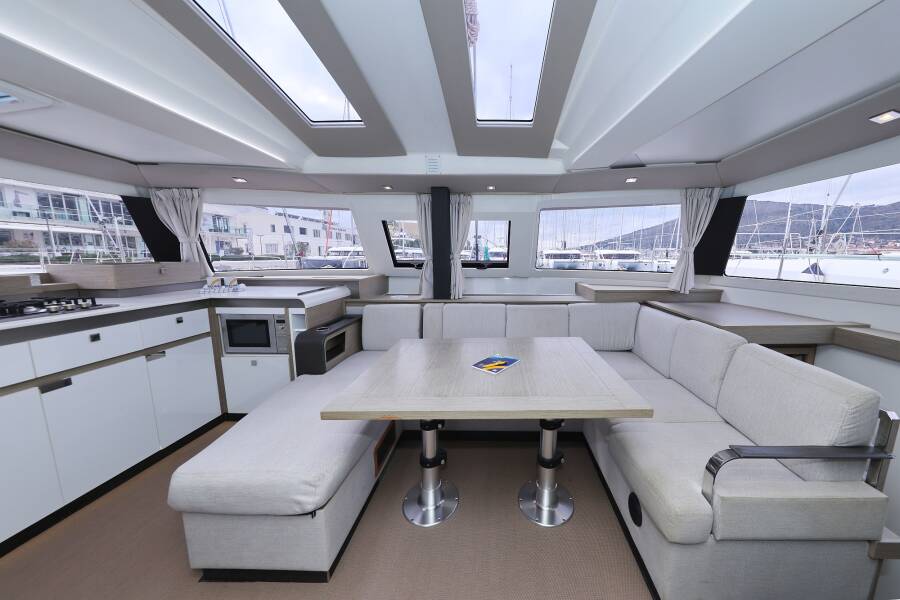 Fountaine Pajot Elba 45  | Sun Office