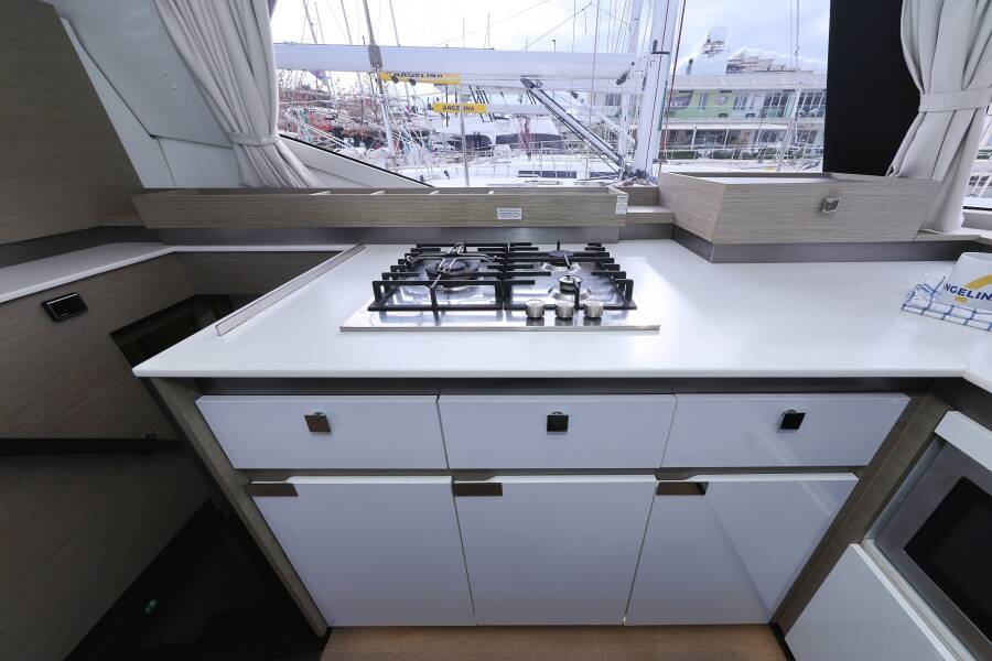 Fountaine Pajot Elba 45  | Sun Office