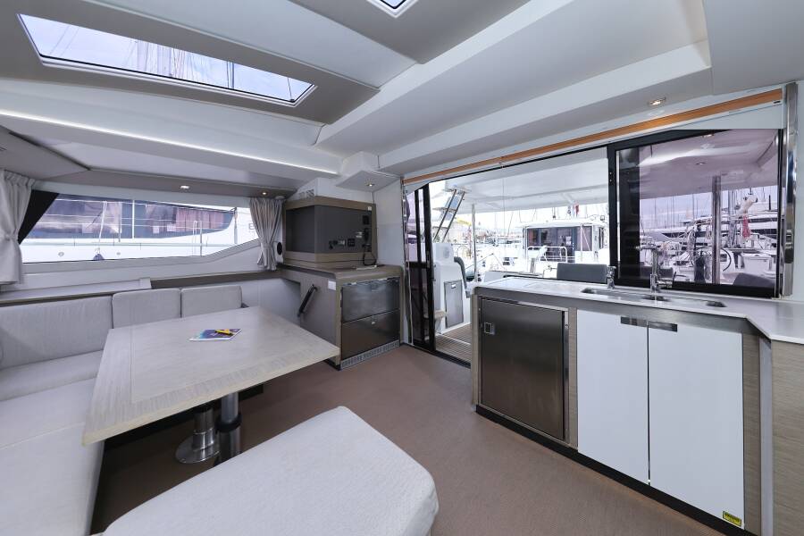 Fountaine Pajot Elba 45  | Sun Office