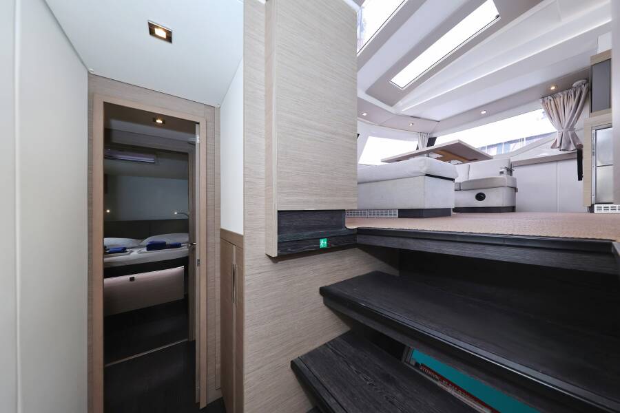 Fountaine Pajot Elba 45  | Sun Office