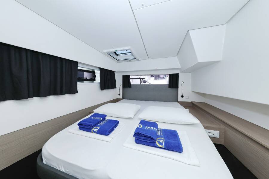 Fountaine Pajot Elba 45  | Sun Office