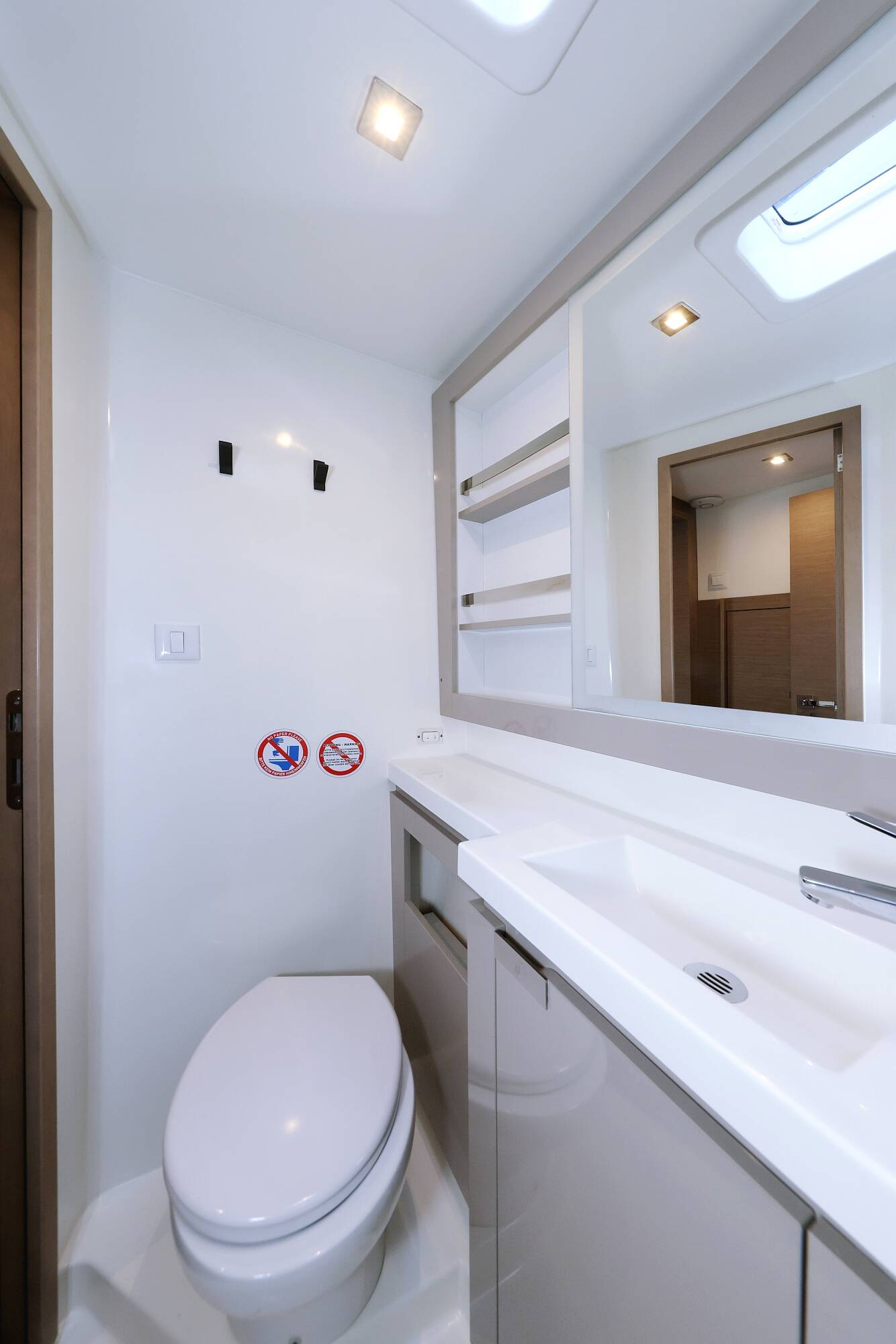 Fountaine Pajot Elba 45  | Sun Office