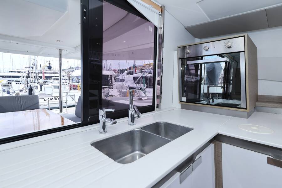 Fountaine Pajot Elba 45  | Sun Office