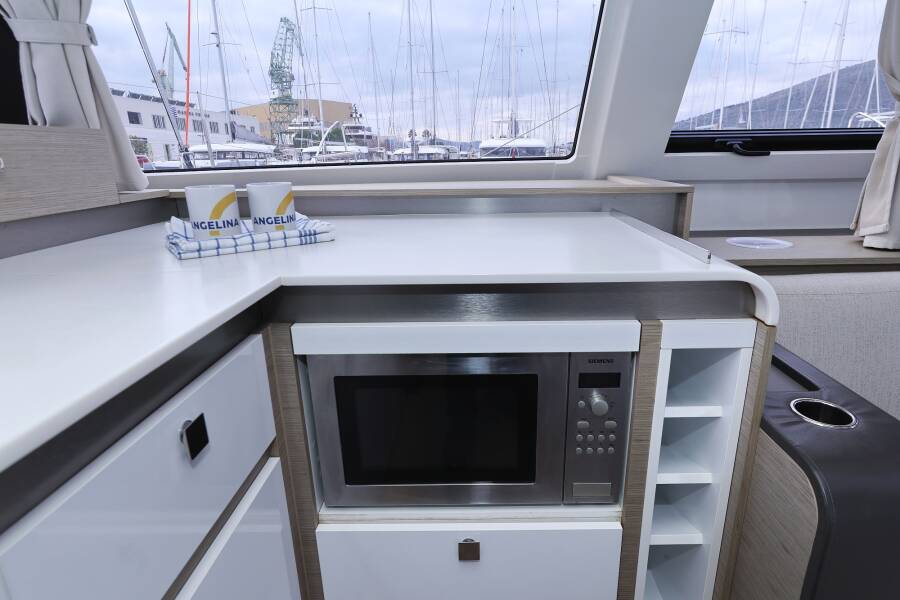 Fountaine Pajot Elba 45  | Sun Office