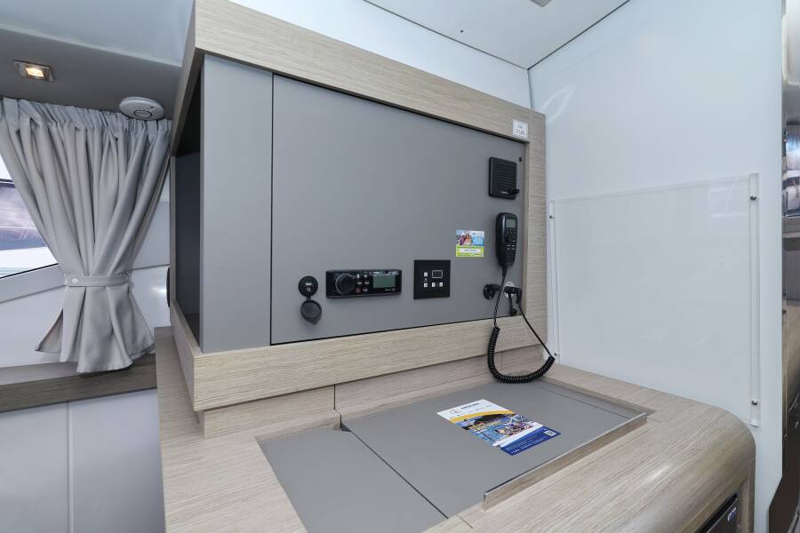 Fountaine Pajot Elba 45  | Sun Office