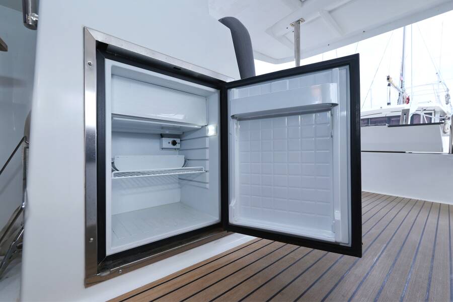 Fountaine Pajot Elba 45  | Sun Office