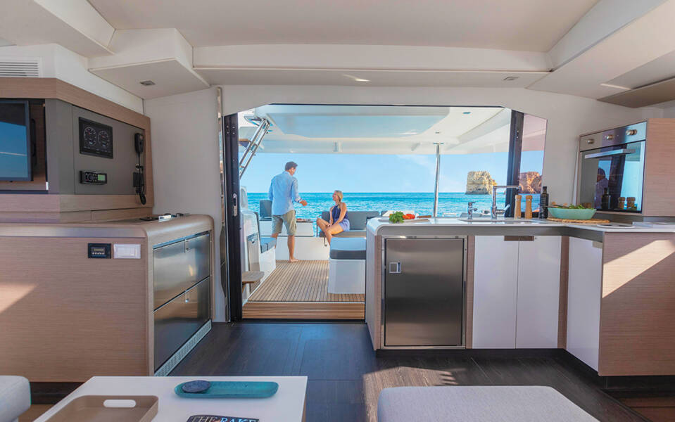 Fountaine Pajot Elba 45  | Tiger Lil