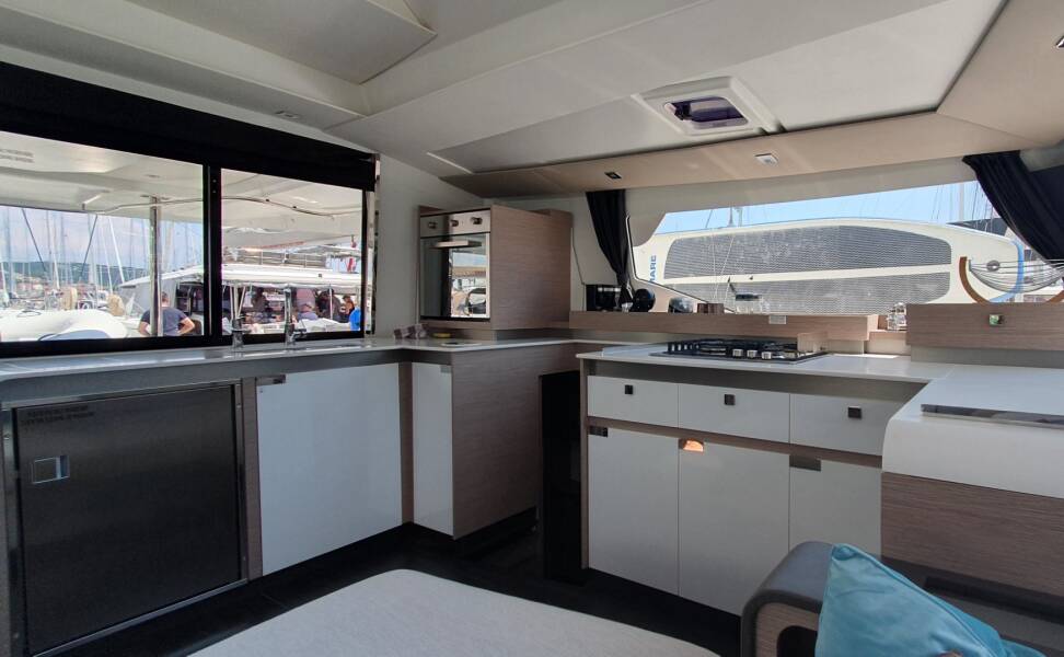 Fountaine Pajot Elba 45  | Dreamcatcher