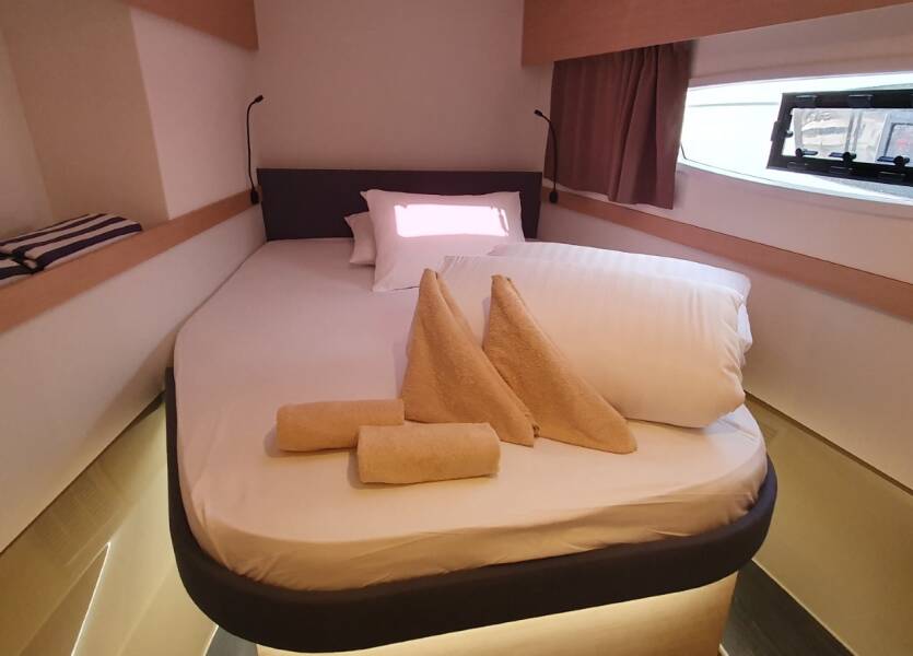 Fountaine Pajot Elba 45  | Adria Blue