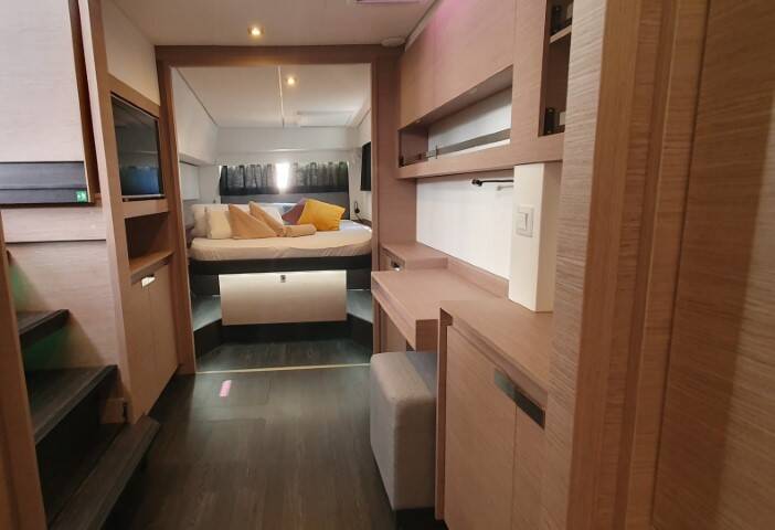 Fountaine Pajot Elba 45  | Dreamcatcher
