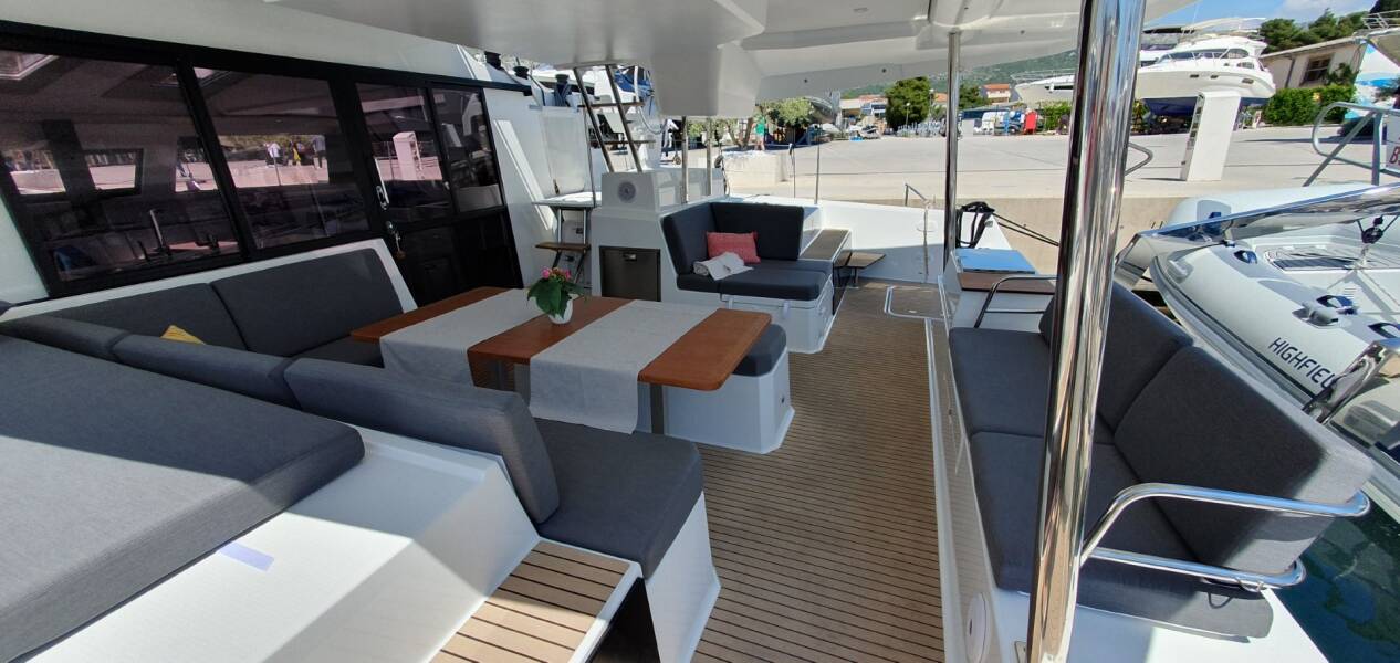 Fountaine Pajot Elba 45  | Summer Flow